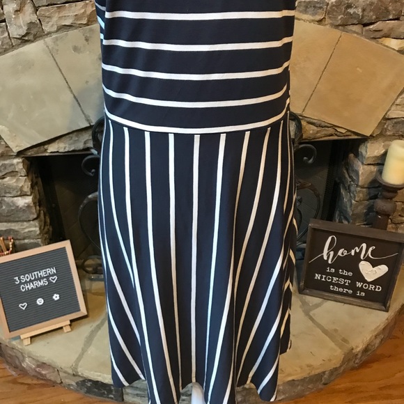 NWT LOFT Striped Cutout Back Flare Dress Size 8 - Picture 3 of 8